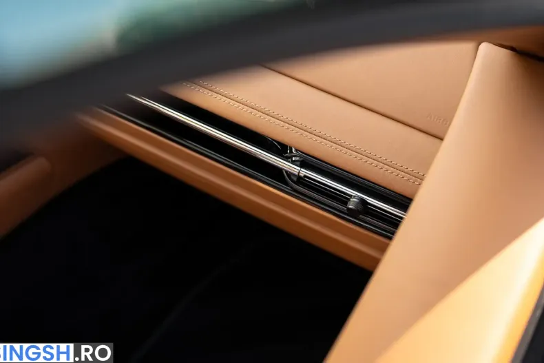 Aston Martin DB12 din 2025 cu 5.000 km - oferta AST234955 - foto 14