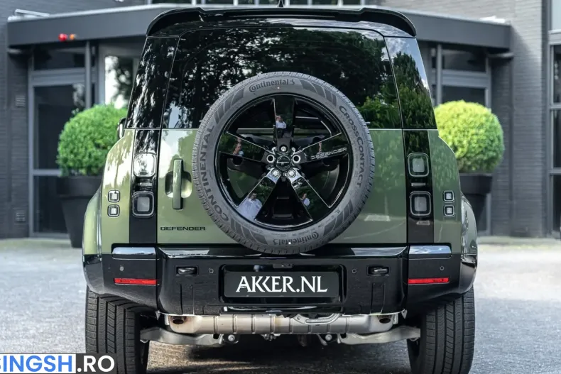 Land Rover Defender din 2026 cu 3.100 km - oferta LAN234956 - foto 4