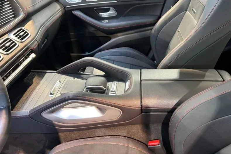 Mercedes-Benz GLE 53 AMG (Clasa GLE) din 2025 cu 29.644 km - oferta MER234977 - foto 17