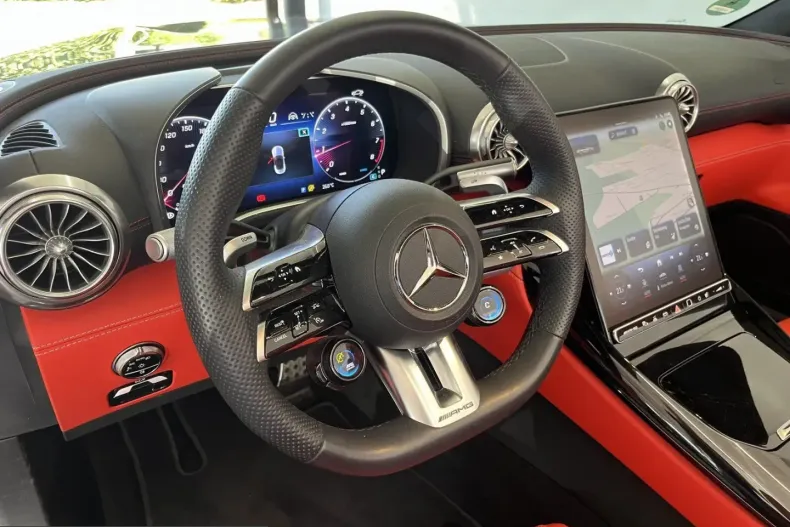 Mercedes-Benz SL 43 AMG (Clasa SL) din 2023 cu 23.292 km - oferta MER234978 - foto 11