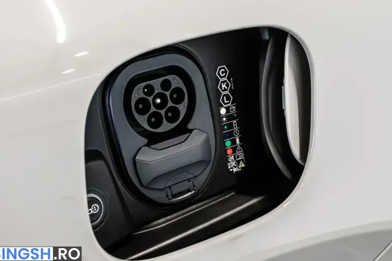 Porsche Macan din 2026 cu 4.500 km - oferta POR234981 - foto 13