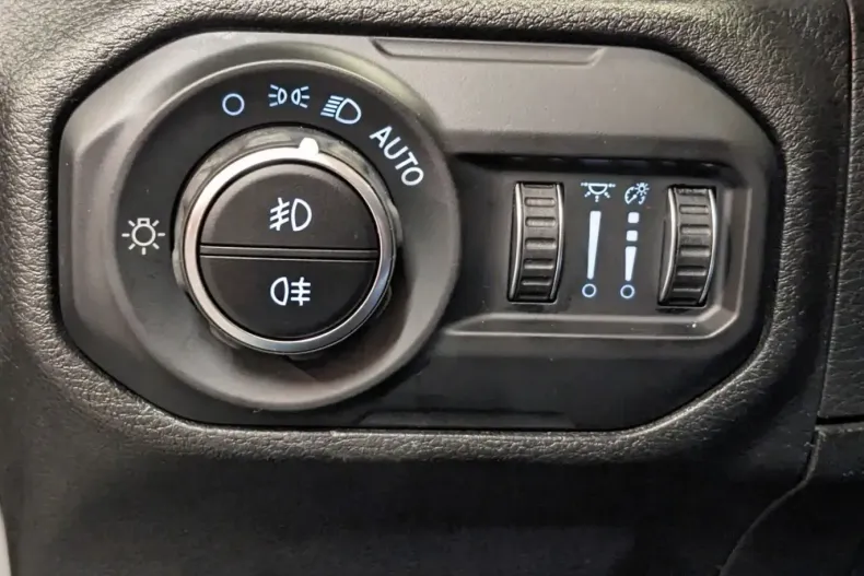 Jeep Wrangler din 2021 cu 55.656 km - oferta JEE234986 - foto 40