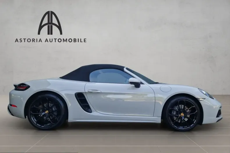 Porsche Boxster din 2023 cu 42.850 km - oferta POR234987 - foto 5