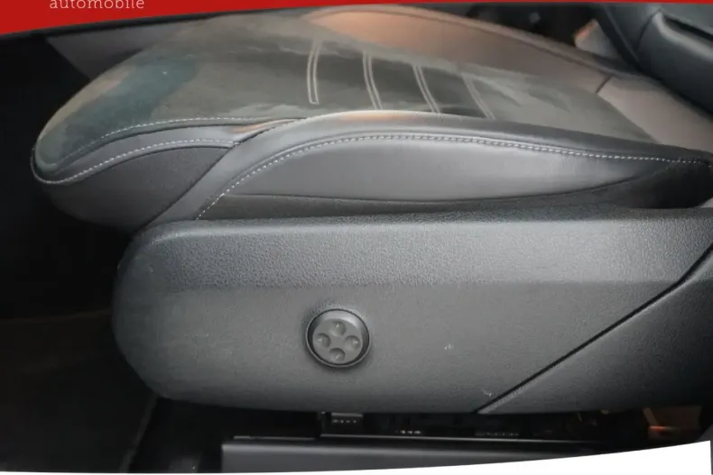 Mercedes-Benz GLC 200 (Clasa GLC) din 2023 cu 52.413 km - oferta MER235015 - foto 17