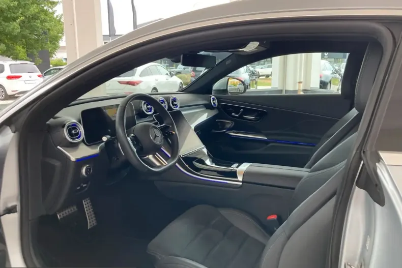 Mercedes-Benz CLE 300 (Clasa CLE) din 2023 cu 3.360 km - oferta MER235016 - foto 8