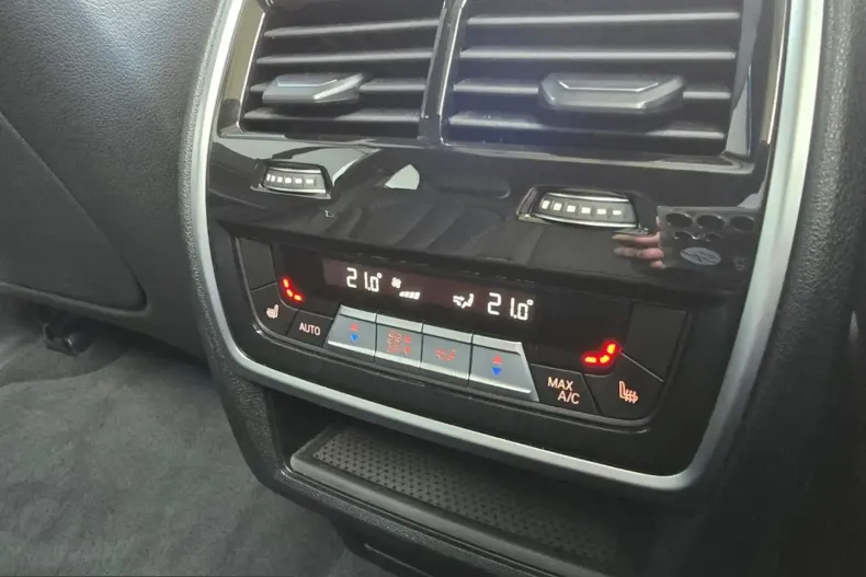 BMW X5 (Seria X) din 2021 cu 47.900 km - oferta BMW235017 - foto 42
