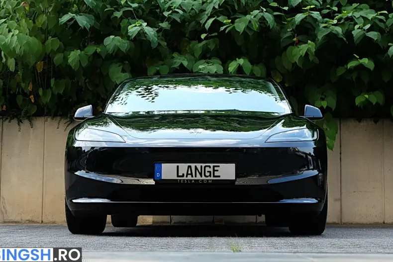 Tesla Model 3 din 2024 cu 34.246 km - oferta TES235026 - foto 1