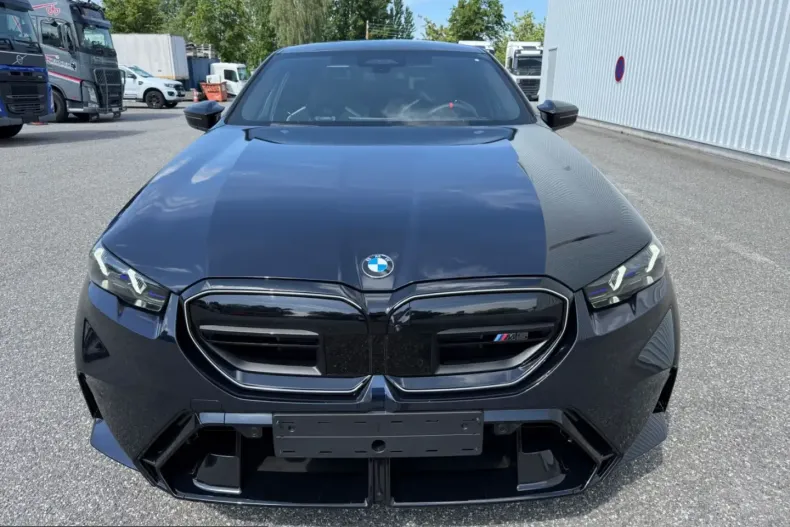 BMW M5 (Seria 5) din 2025 cu 6.950 km - oferta BMW235067 - foto 2