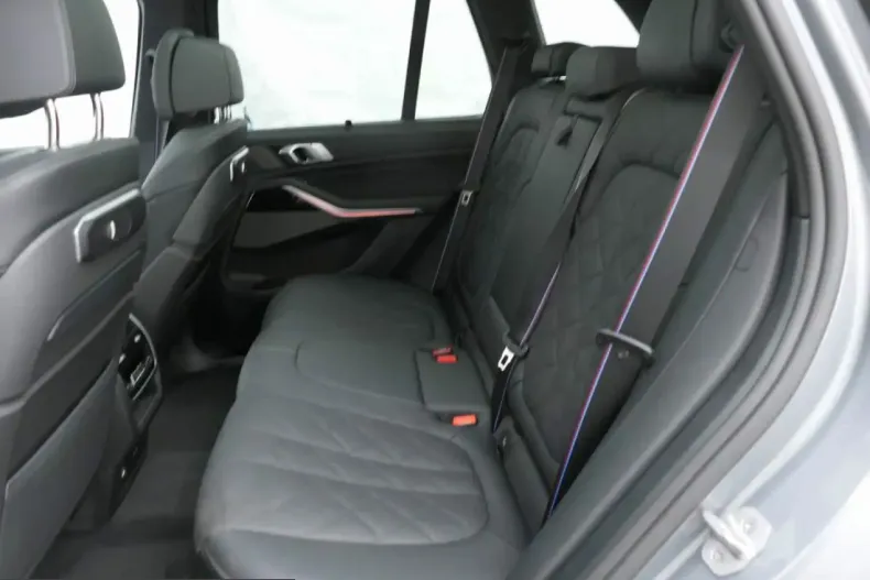 BMW X5 (Seria X) din 2025 cu 24.995 km - oferta BMW235068 - foto 7