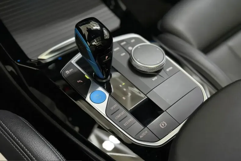 BMW iX3 (Seria X) din 2022 cu 91.795 km - oferta BMW235069 - foto 11