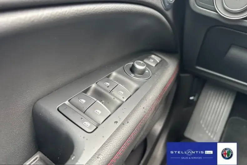 Alfa Romeo Stelvio din 2025 cu 20.000 km - oferta ALF235089 - foto 7