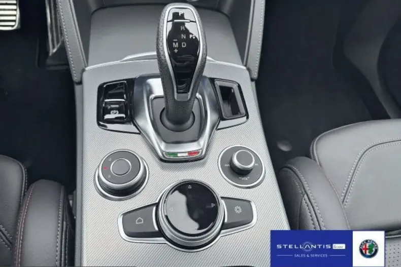 Alfa Romeo Stelvio din 2025 cu 20.000 km - oferta ALF235089 - foto 17