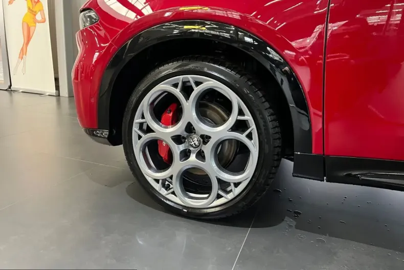 Alfa Romeo Tonale din 2025 cu 12.000 km - oferta ALF235090 - foto 5