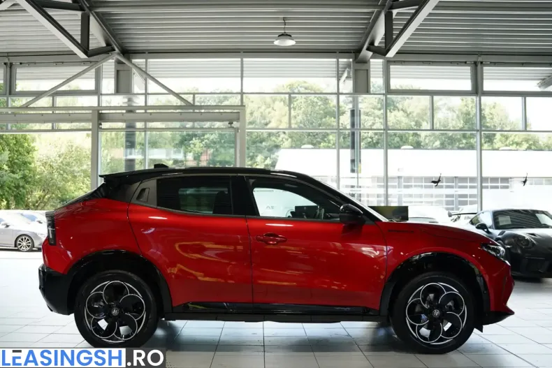 Alfa Romeo Junior din 2025 cu 2.400 km - oferta ALF235094 - foto 4