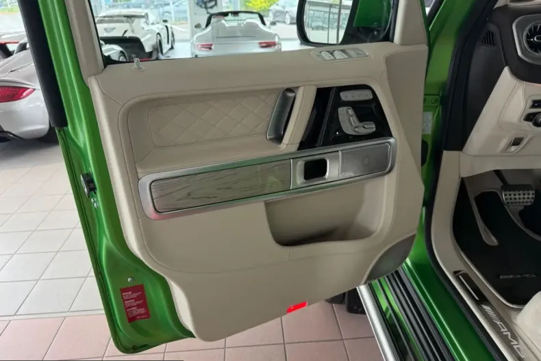 Mercedes-Benz G 63 AMG (Clasa G) din 2024 cu 4.930 km - oferta MER235096 - foto 13