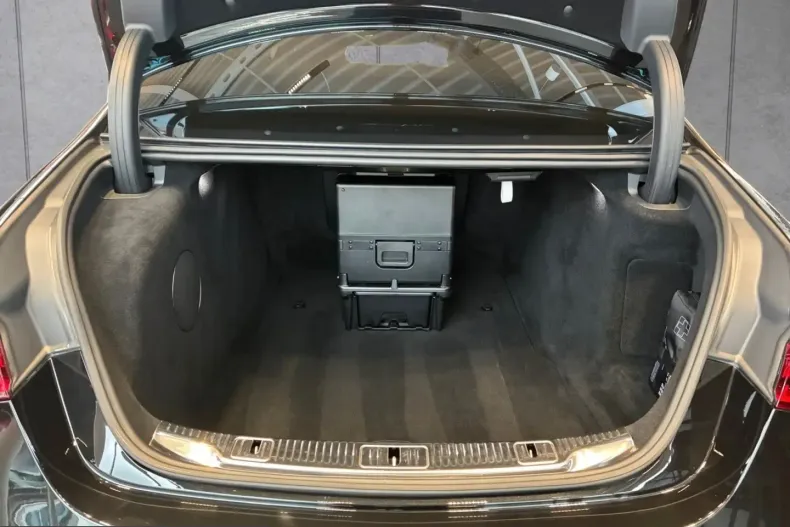 Mercedes-Benz S 680 (Clasa S) din 2023 cu 23.316 km - oferta MER235104 - foto 10