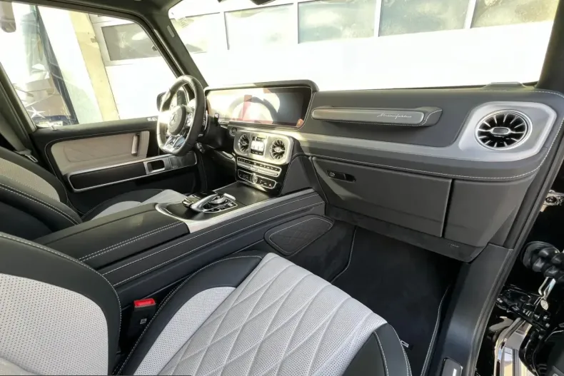 Mercedes-Benz G 63 AMG (Clasa G) din 2024 cu 10.000 km - oferta MER235129 - foto 5