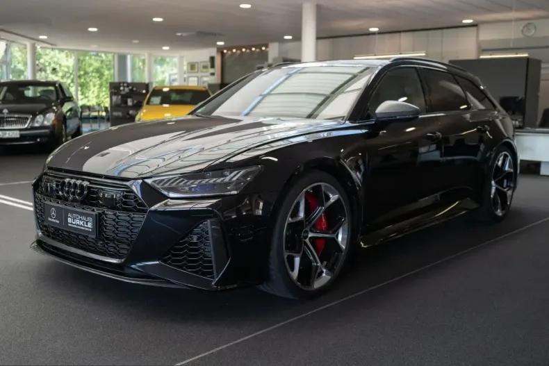 Audi RS6 din 2024 cu 44.650 km - oferta AUD235176 - foto 3