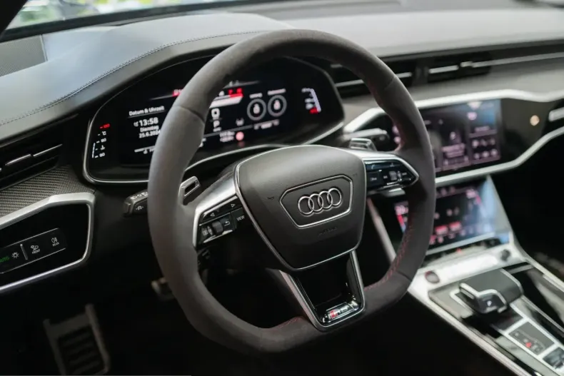Audi RS6 din 2024 cu 44.650 km - oferta AUD235176 - foto 11