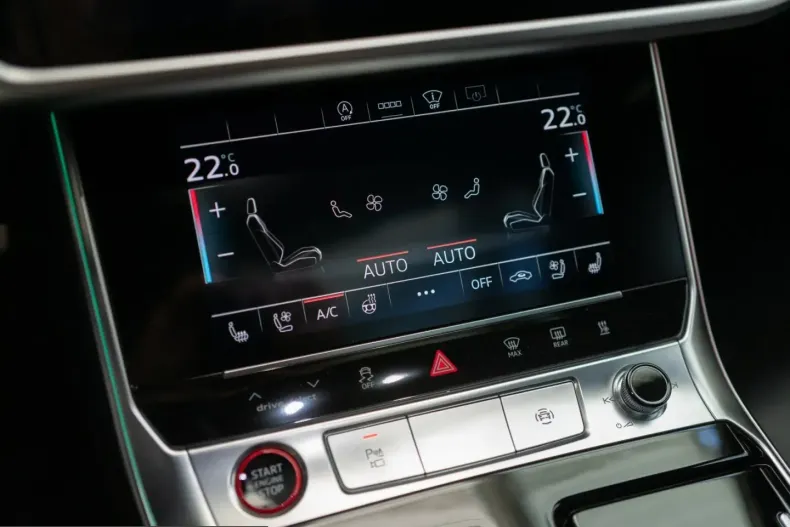 Audi RS6 din 2024 cu 44.650 km - oferta AUD235176 - foto 18