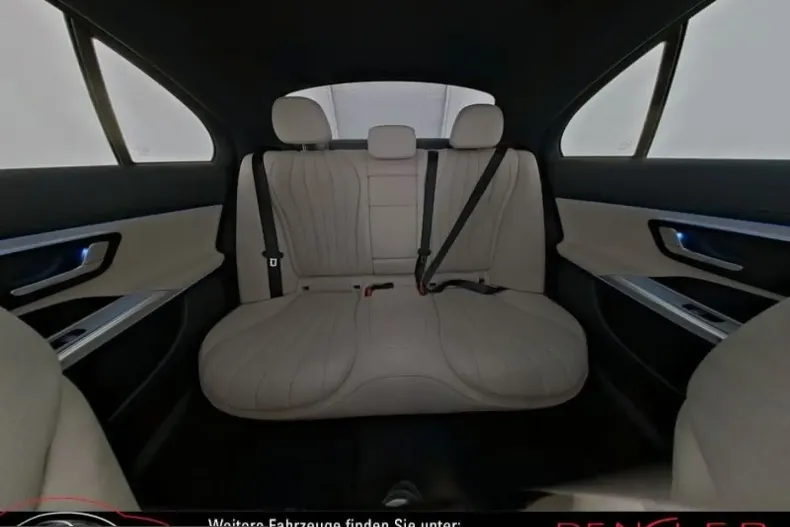 Mercedes-Benz E 220 (Clasa E) din 2025 cu 24.622 km - oferta MER235194 - foto 6
