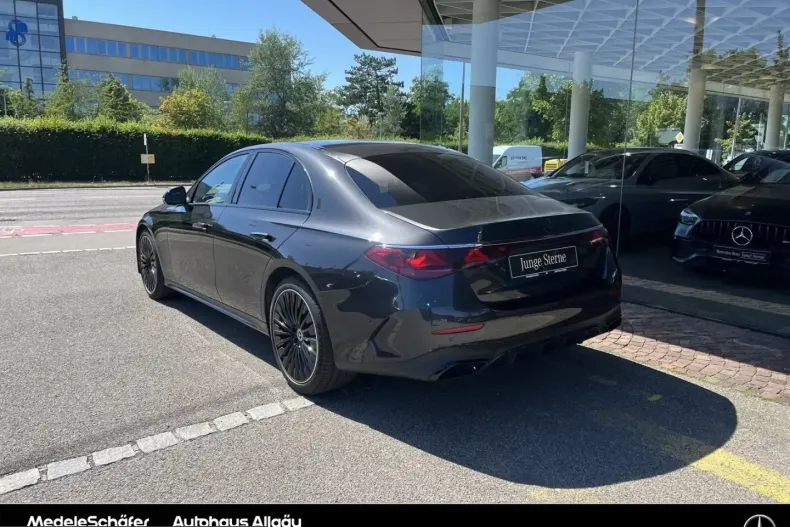 Mercedes-Benz E 220 (Clasa E) din 2024 cu 22.357 km - oferta MER235197 - foto 3