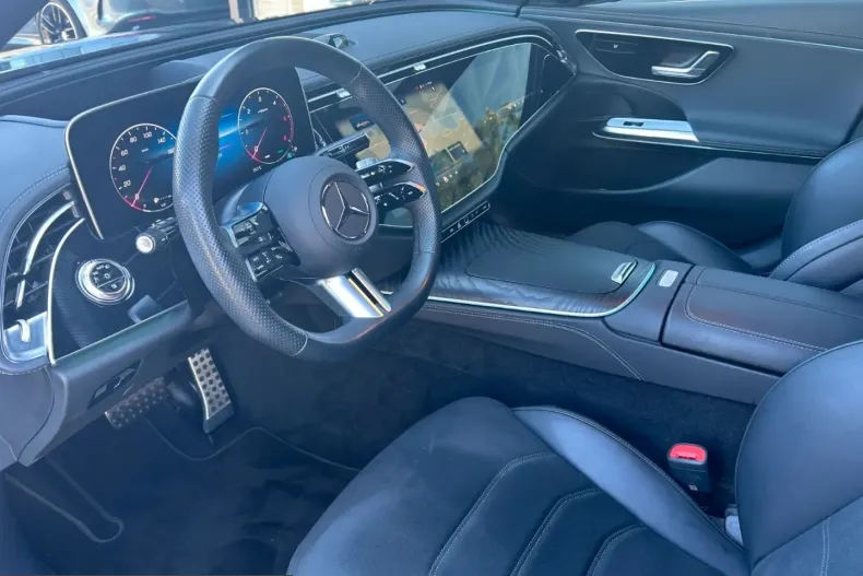 Mercedes-Benz E 220 (Clasa E) din 2025 cu 16.750 km - oferta MER235199 - foto 12