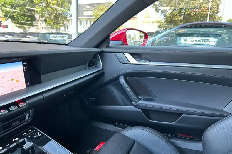 Porsche 992 din 2024 cu 3.000 km - oferta POR235210 - foto 21