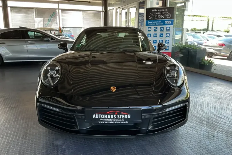 Porsche 911 din 2022 cu 19.000 km - oferta POR235216 - foto 3