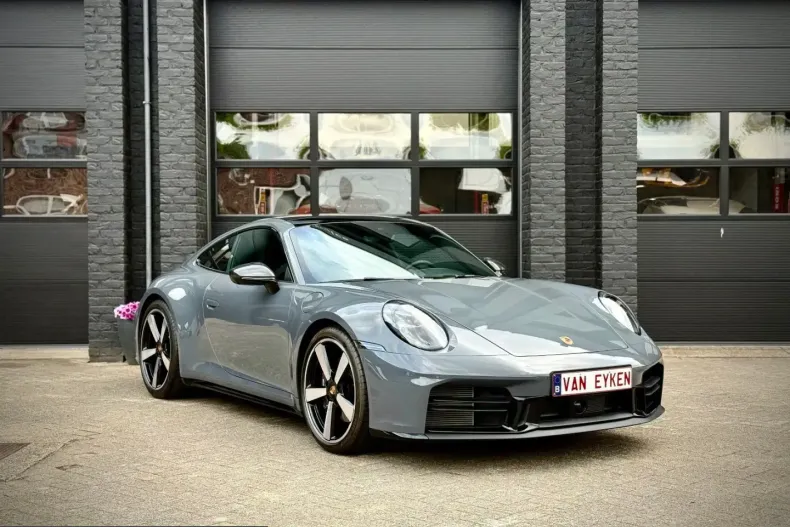 Porsche 911 din 2024 cu 4.700 km - oferta POR235223 - foto 4