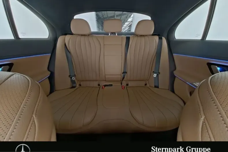 Mercedes-Benz E 300 (Clasa E) din 2025 cu 21.058 km - oferta MER235229 - foto 8