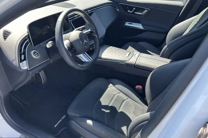 Mercedes-Benz E 300 (Clasa E) din 2025 cu 14.548 km - oferta MER235230 - foto 12