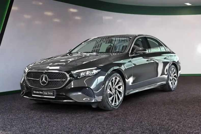 Mercedes-Benz E 300 (Clasa E) din 2025 cu 11.445 km - oferta MER235233 - foto 2
