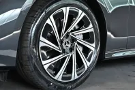 Mercedes-Benz E 300 (Clasa E) din 2025 cu 11.445 km - oferta MER235233 - foto 11