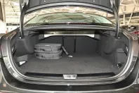 Mercedes-Benz E 300 (Clasa E) din 2025 cu 11.445 km - oferta MER235233 - foto 31