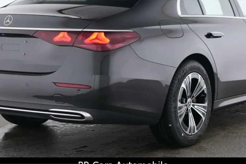 Mercedes-Benz E 220 (Clasa E) din 2025 cu 20.842 km - oferta MER235235 - foto 8