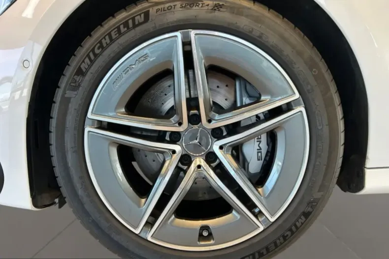 Mercedes-Benz E 53 AMG (Clasa E) din 2025 cu 14.397 km - oferta MER235237 - foto 7