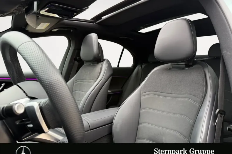 Mercedes-Benz E 300 (Clasa E) din 2025 cu 16.400 km - oferta MER235239 - foto 11
