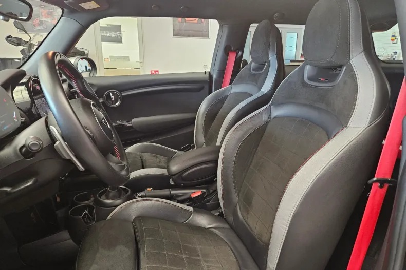 MINI John Cooper Works din 2020 cu 17.800 km - oferta MIN235253 - foto 9