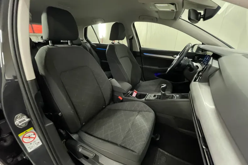 Volkswagen Golf din 2021 cu 41.216 km - oferta VOL235258 - foto 11