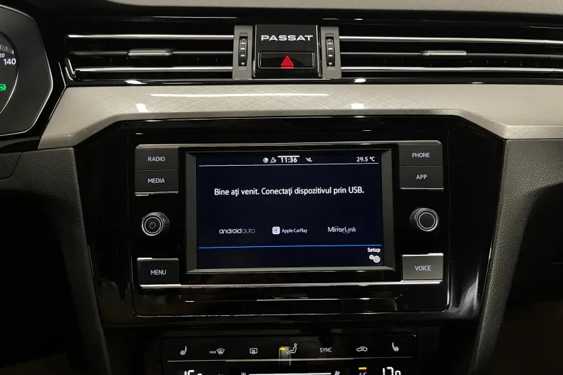 Volkswagen Passat din 2023 cu 50.015 km - oferta VOL235259 - foto 14