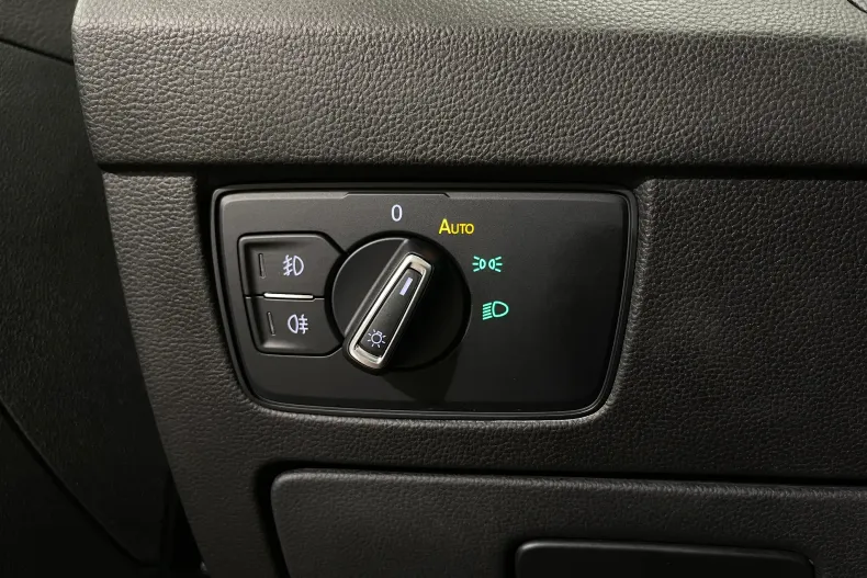 Volkswagen Passat din 2023 cu 50.015 km - oferta VOL235259 - foto 22