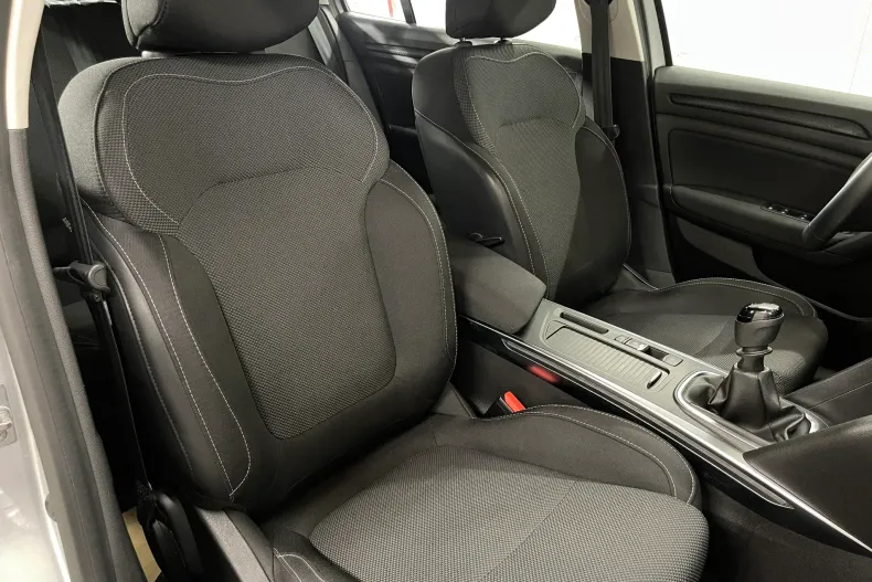 Renault Megane din 2023 cu 91.233 km - oferta REN235261 - foto 9