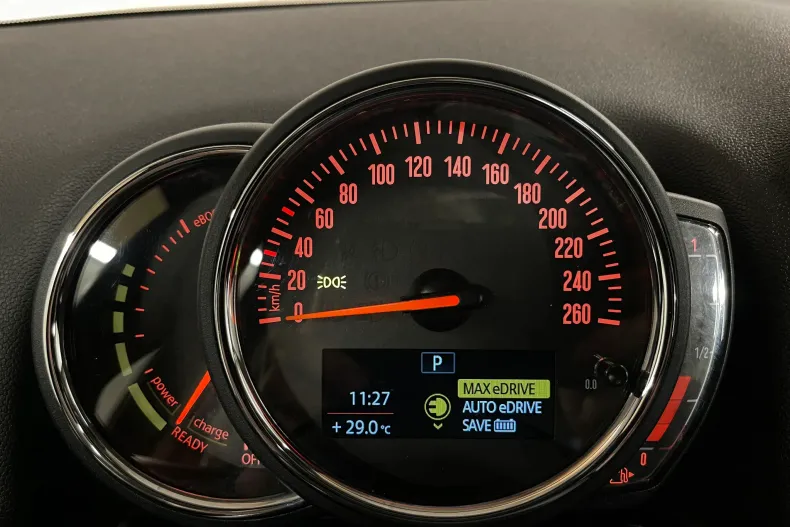 MINI Countryman din 2020 cu 58.831 km - oferta MIN235263 - foto 29