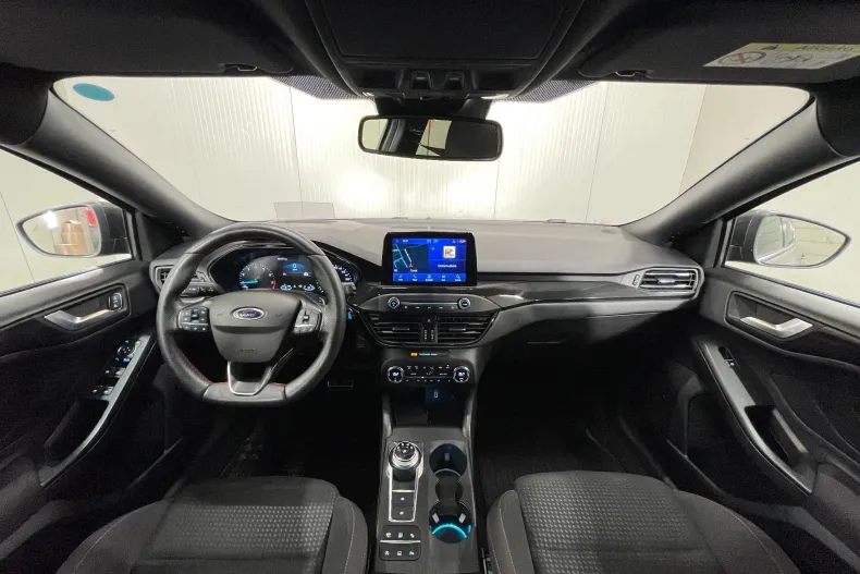 Ford Focus din 2022 cu 104.177 km - oferta FOR235264 - foto 8