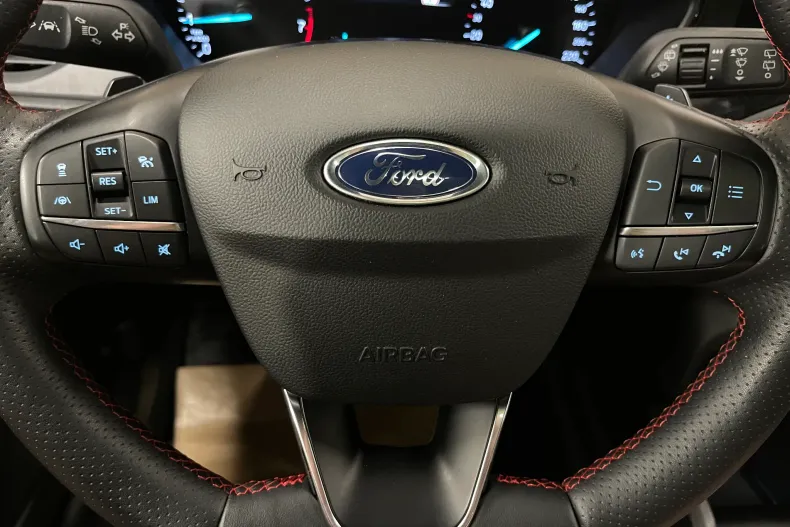 Ford Focus din 2022 cu 104.177 km - oferta FOR235264 - foto 26