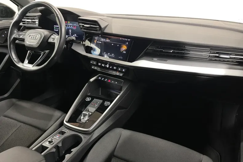 Audi A3 Limuzina din 2022 cu 116.996 km - oferta AUD235265 - foto 8