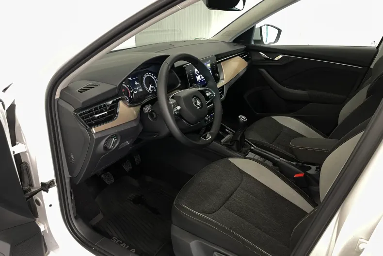 Skoda Scala din 2023 cu 100.101 km - oferta SKO235267 - foto 5