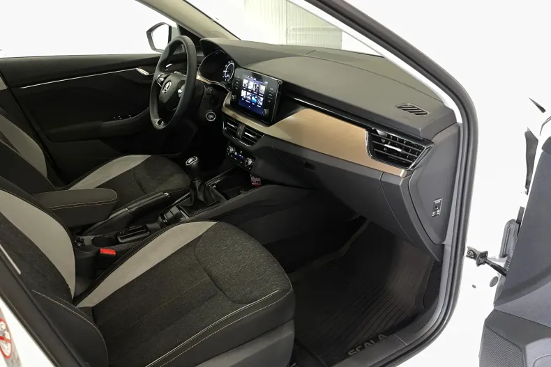Skoda Scala din 2023 cu 100.101 km - oferta SKO235267 - foto 9