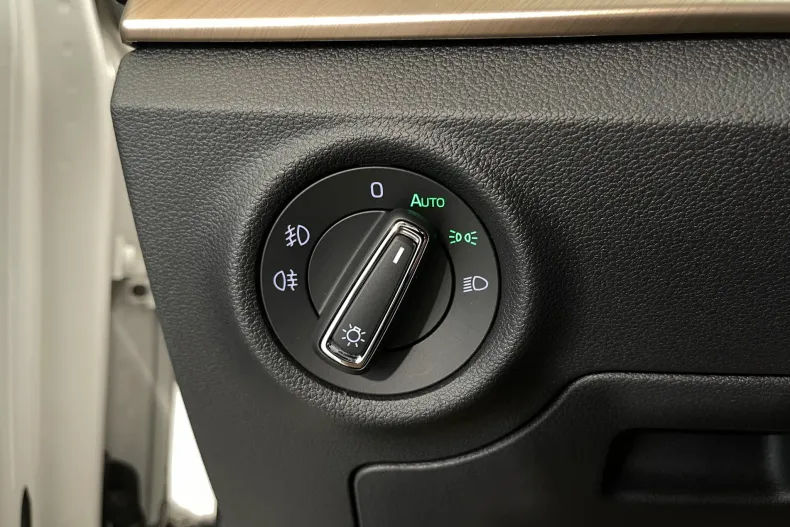 Skoda Scala din 2023 cu 100.101 km - oferta SKO235267 - foto 20